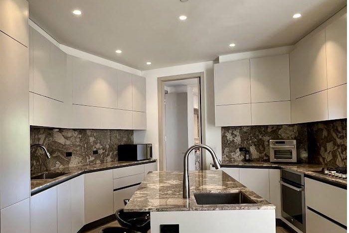 Apartamento amoblado de 2 alcobas para 4 personas en Crespo
